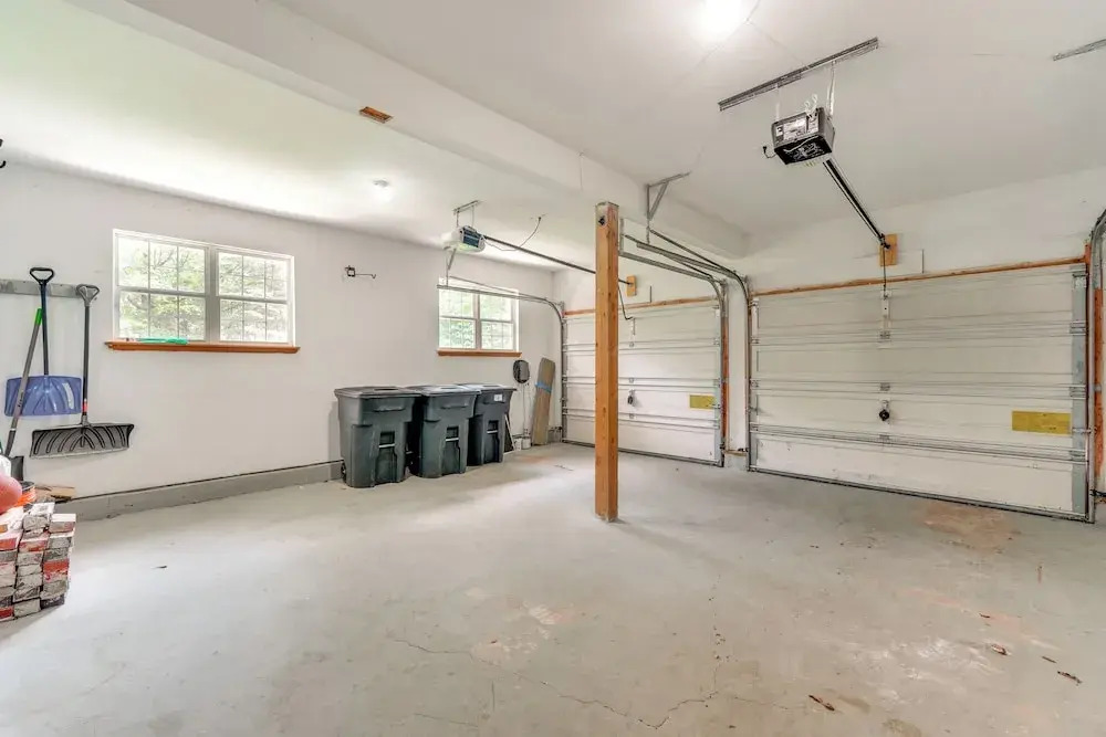 Tannersville House: Bar & Deck, 2 Mi to Ski Resort