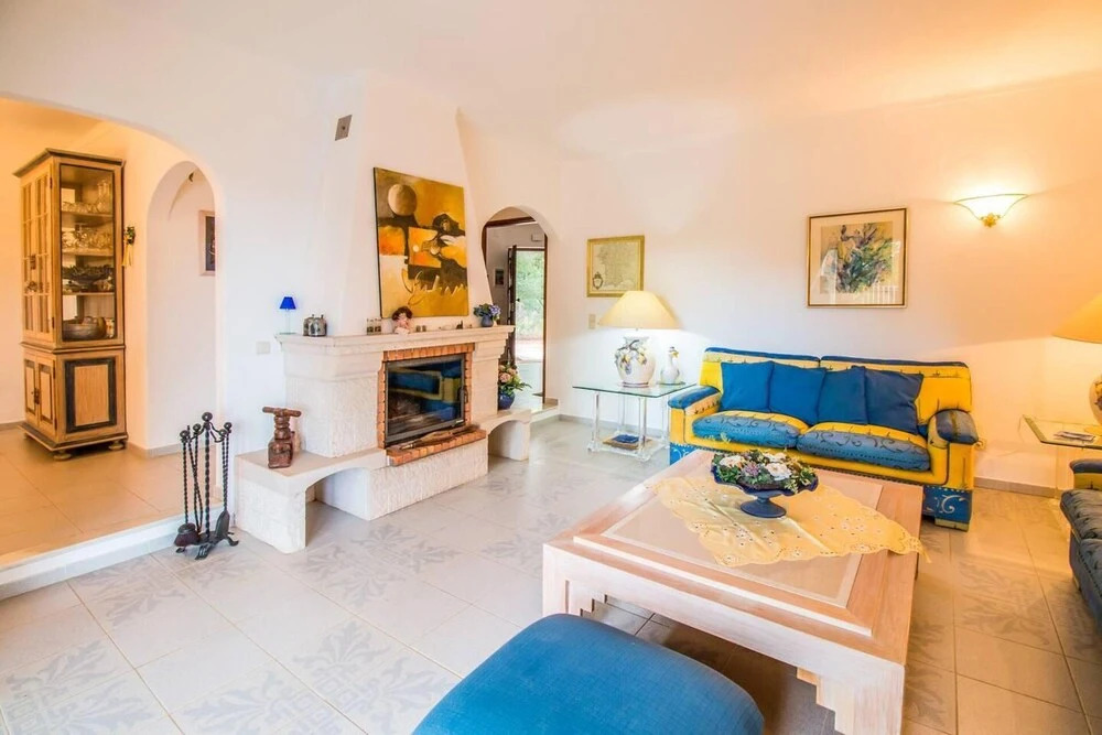 Stunning 3-bed Villa in Albufeira