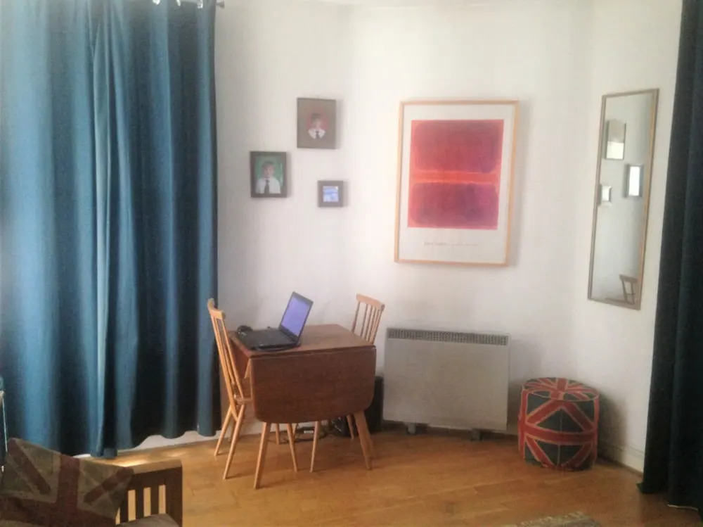 Spacious Studio Apartment in Portobello Road