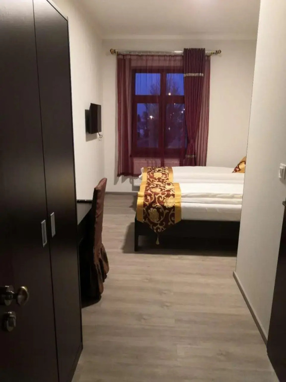 Sun-House Pension
