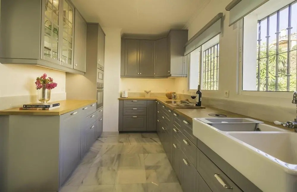 Beautiful Villa Near Beach - Marbella