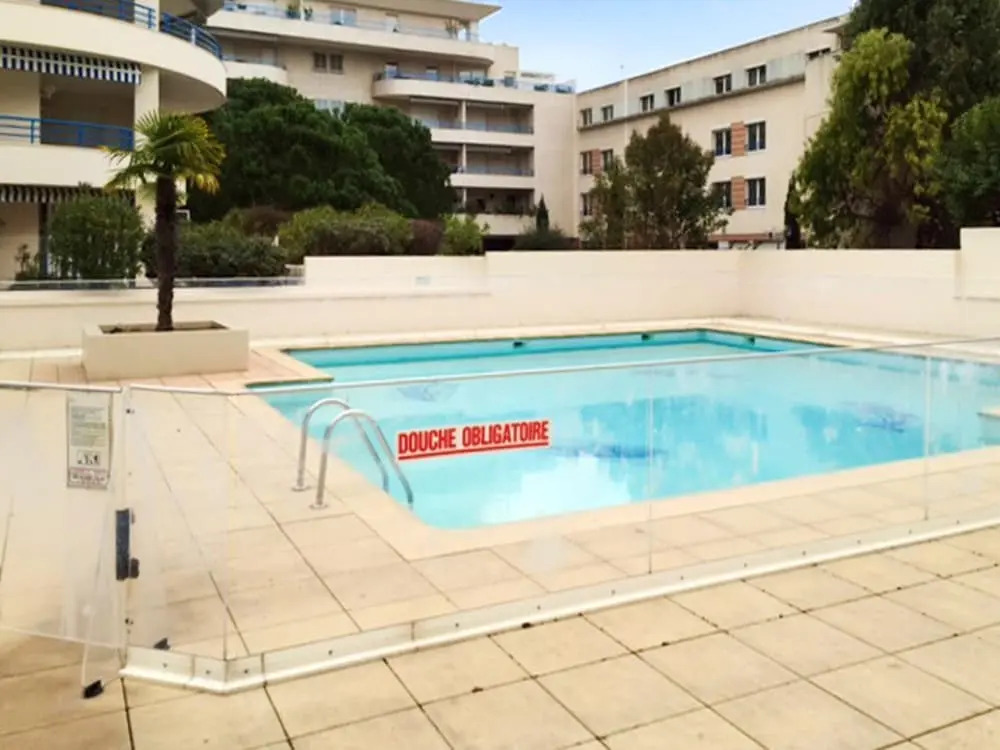 Apartment With one Bedroom in Fréjus, With Wonderful City View, Pool A