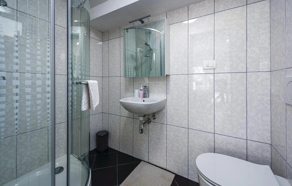Nice Home in Vabriga with Outdoor Swimming Pool, Hot Tub & Outdoor Swimming Pool
