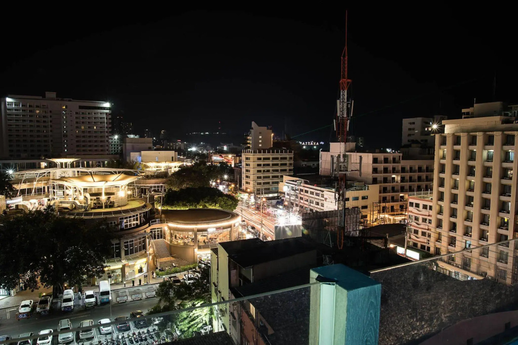Intimate Hotel Pattaya - SHA Extra Plus