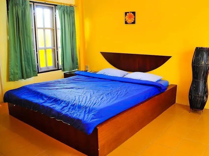 Charlize Hotel