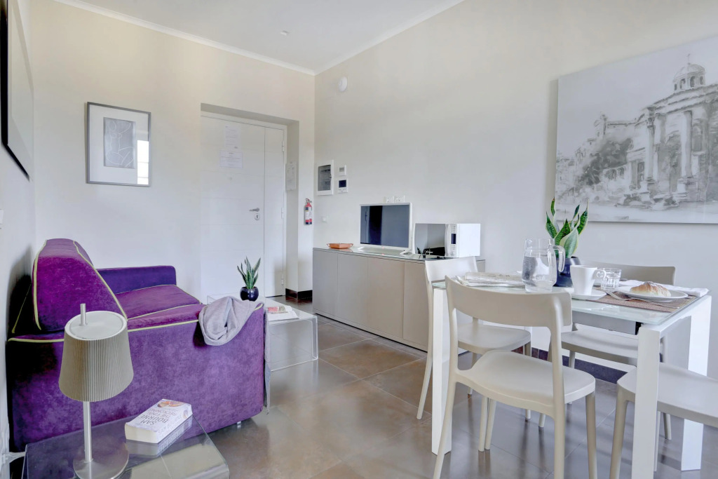 Rm-h501-gpsc20i5 Colosseo Gardens - C9