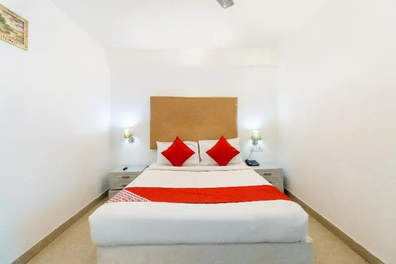 OYO 71720 Hotel Fiesta Grand