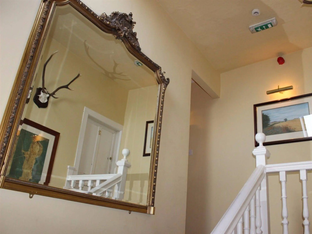 Black Bull Hotel