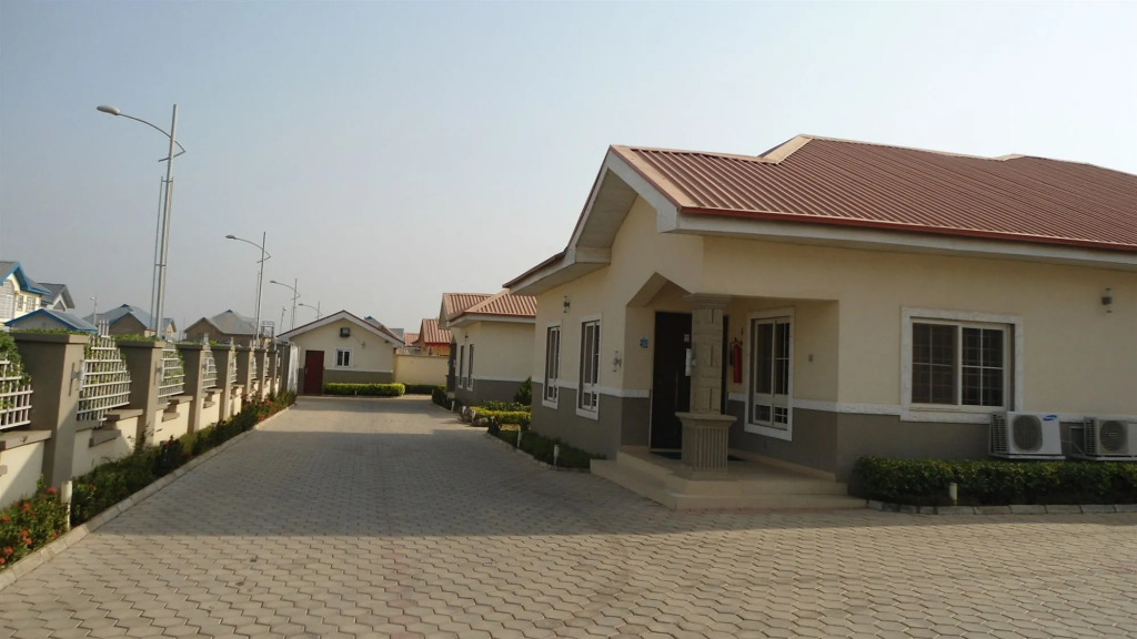 Pearl Manor Luxury Suites