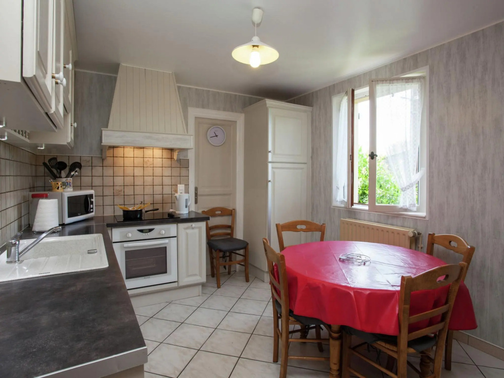 Holiday Home Right on the River Bank With Private Swimming Pool in Saint-julien-de-lampon