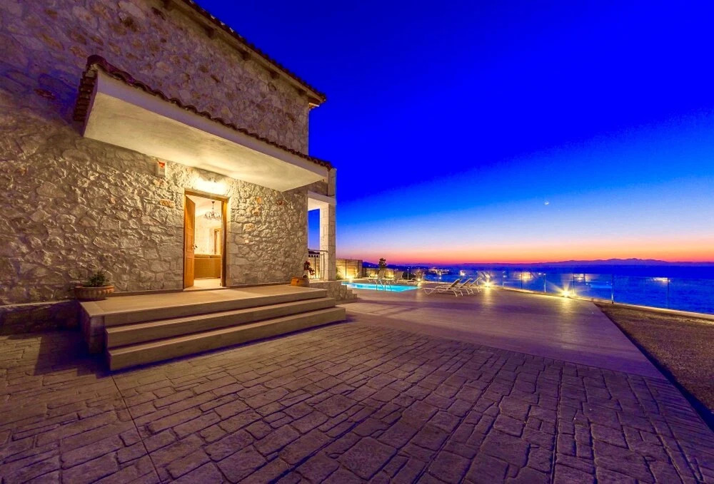 Villa Deluxe III