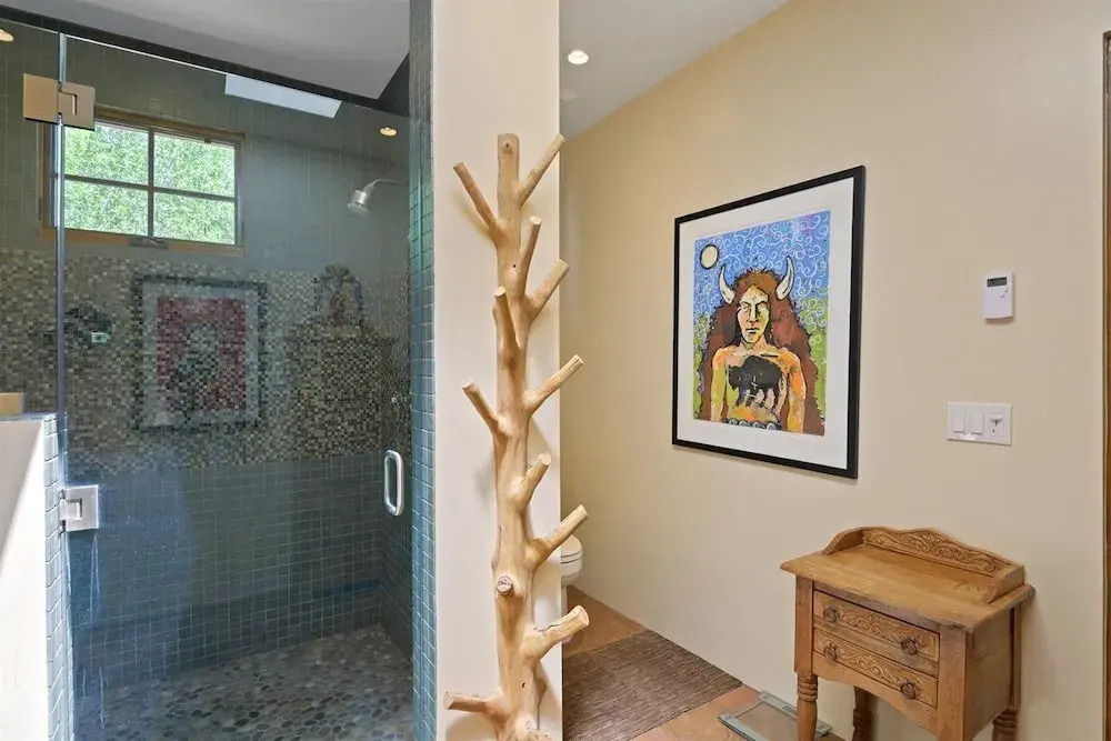 Casa Cuervo - Luxury Home With Gorgeous Amenities a Block off Canyon Rd