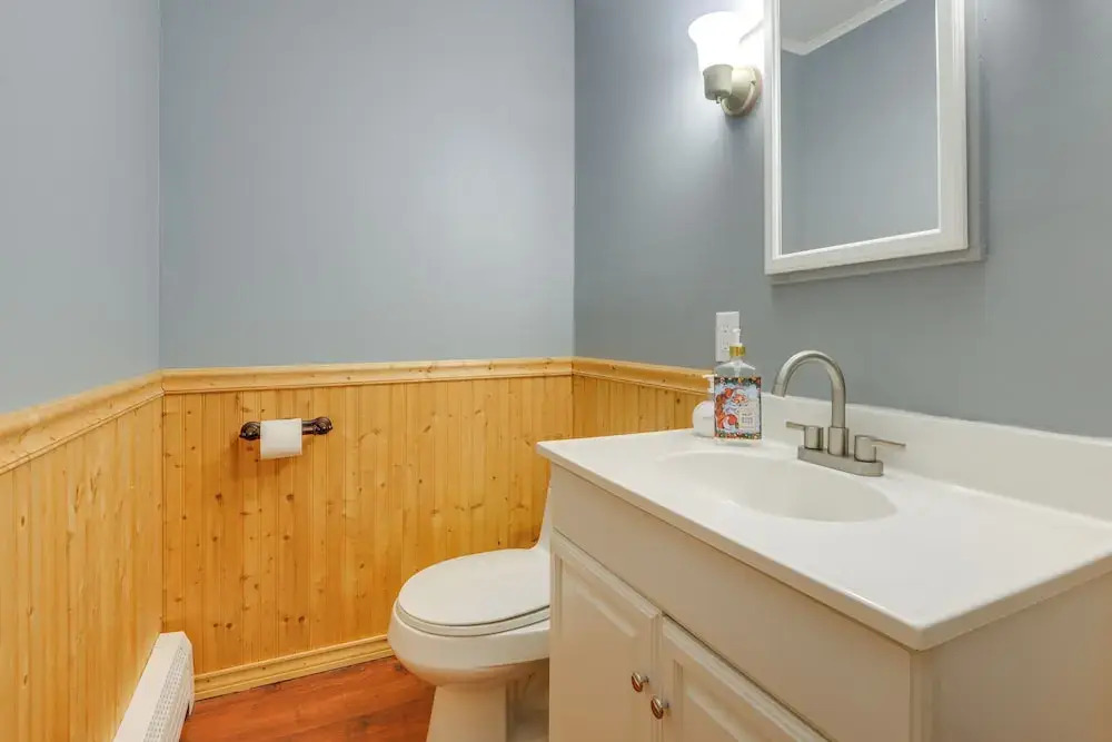 Golf, Hike & Unwind: Spacious Dover Retreat!