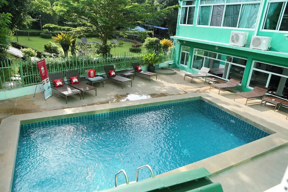ZEN Rooms Thappraya Road