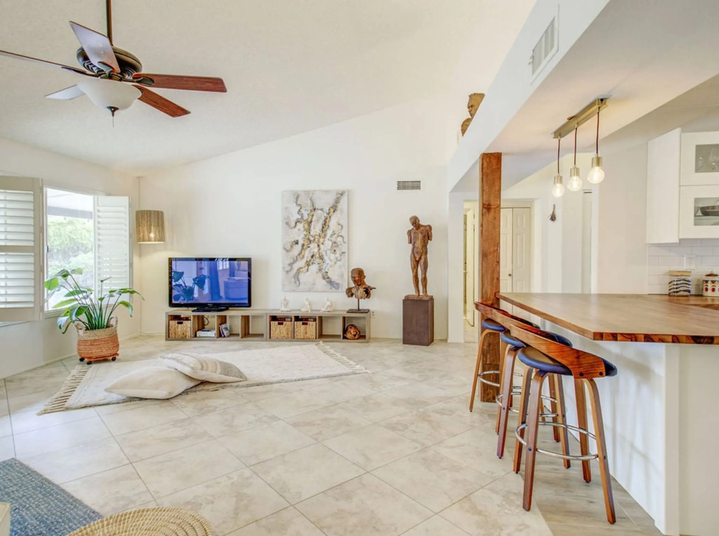 Royale Living in the Heart of Phoenix