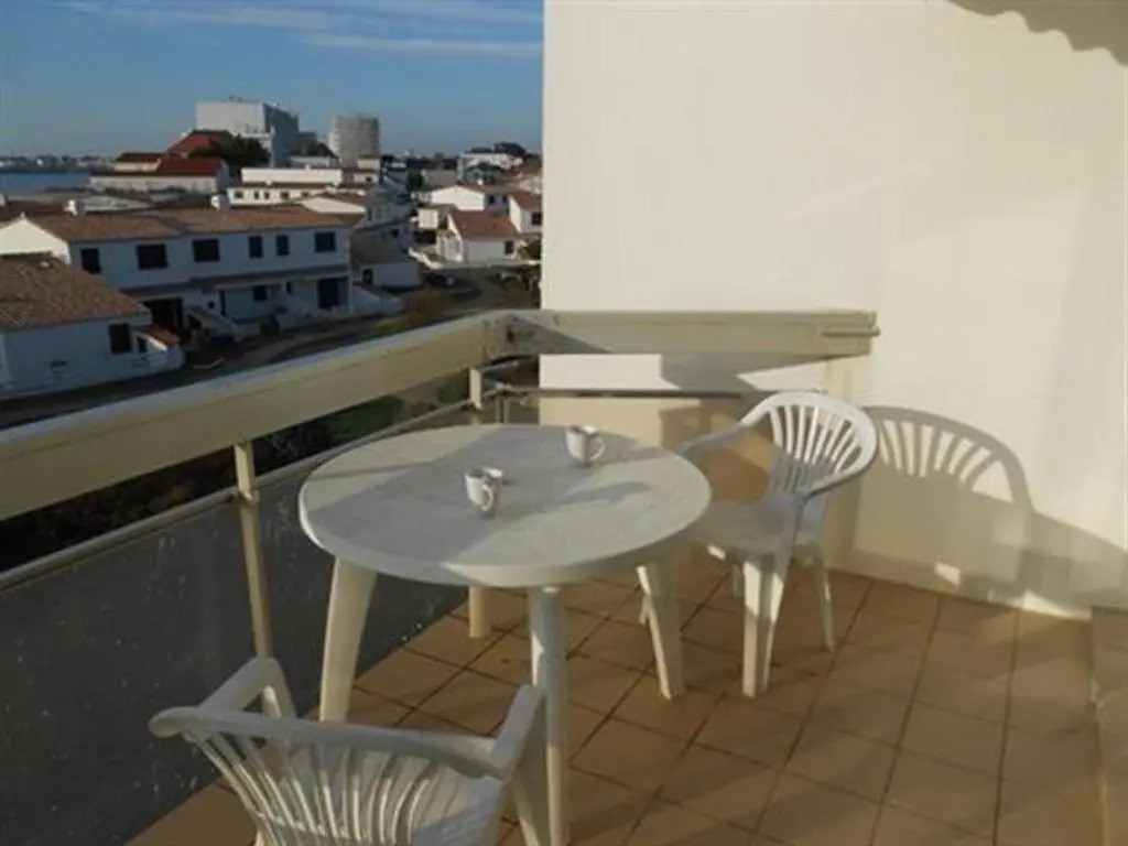Appartement Saint-Gilles-Croix-de-Vie, 2 pièces, 4 personnes - FR-1-324-43