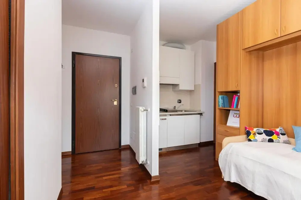 Studio con Terrazzo nei Pressi Dell Universit by Wonderful Italy