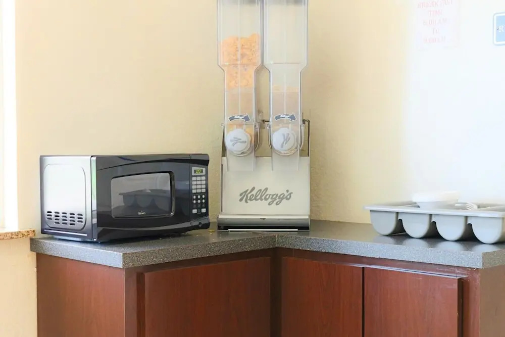The Symphony Inn & Suites