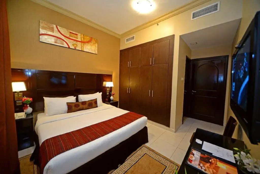Exquisite Suite Minutes From Al Mamzar Beach