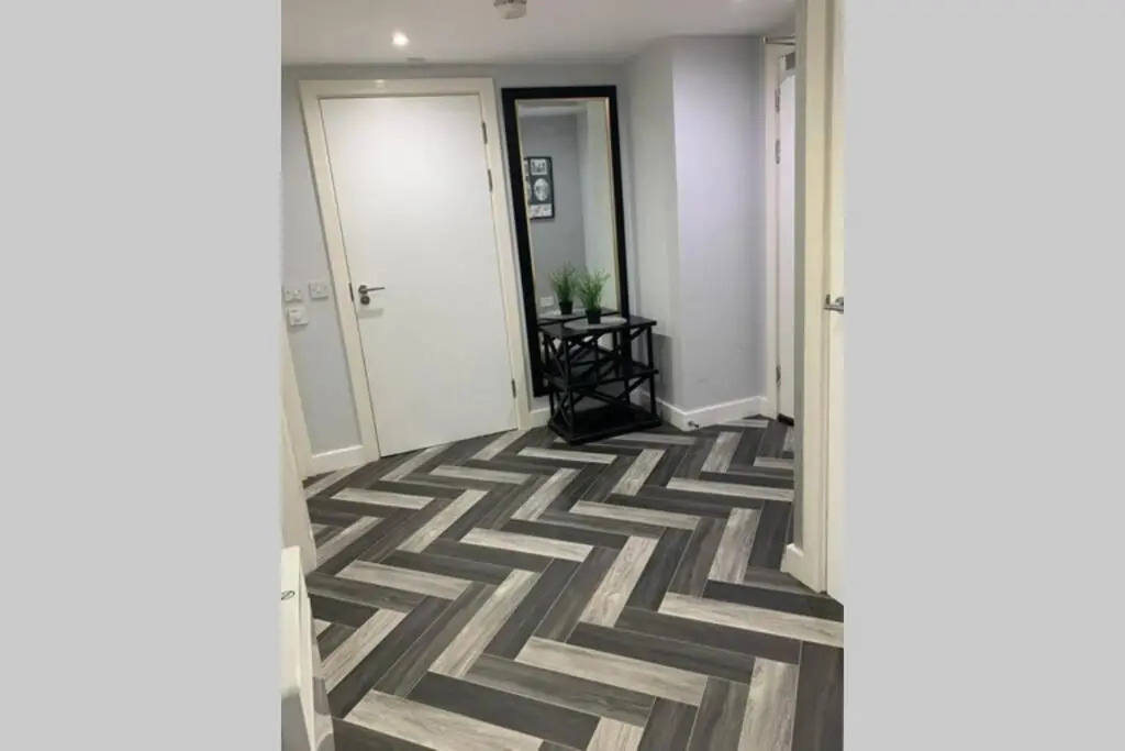 Luxury 9ine Bull Ring Apartment, Stunning city view, Free Parking, Amazing Fireplace