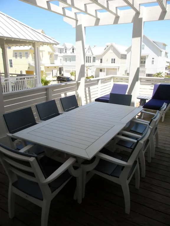 Cinnamon Shore Life Is Good 235 Be