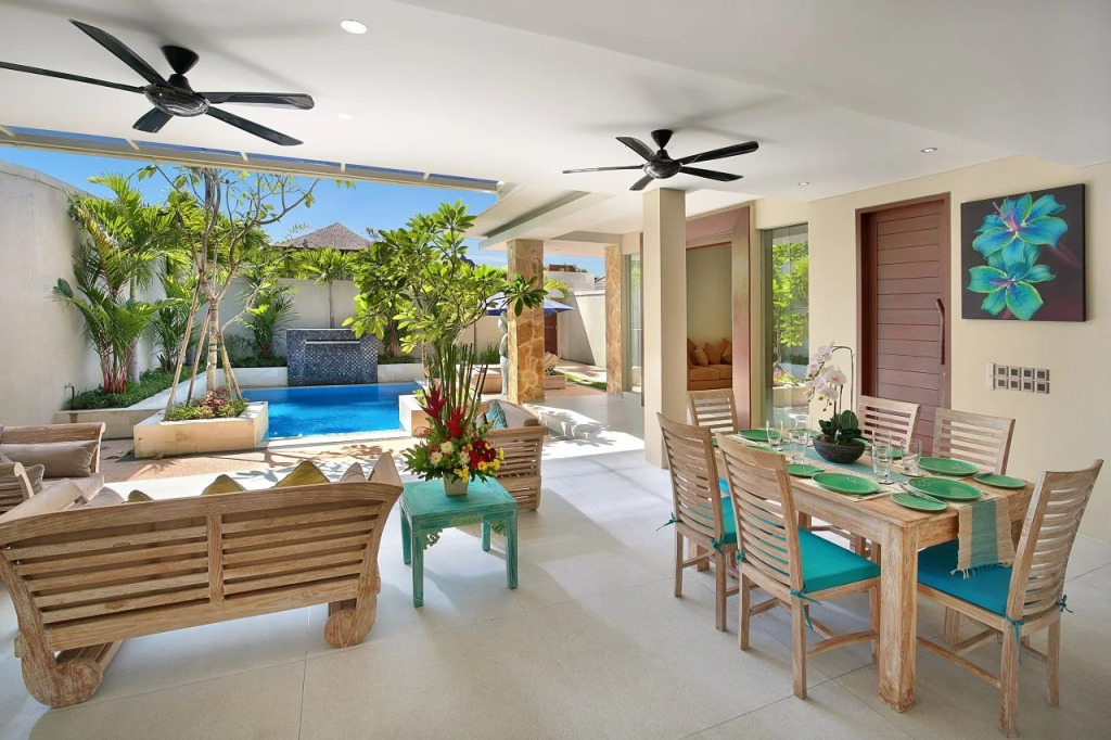 J Villa Canggu