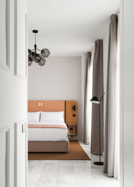 Limehome Madrid Sol