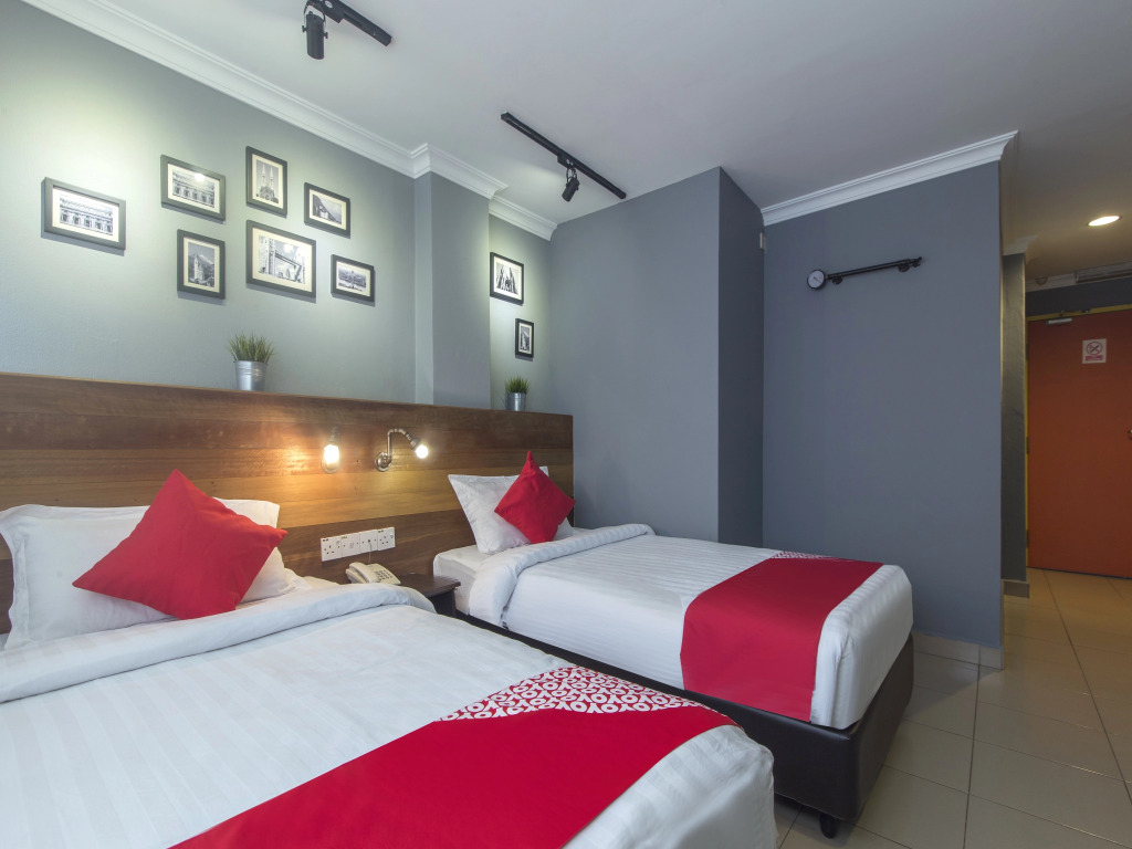 OYO 761 City Hotel