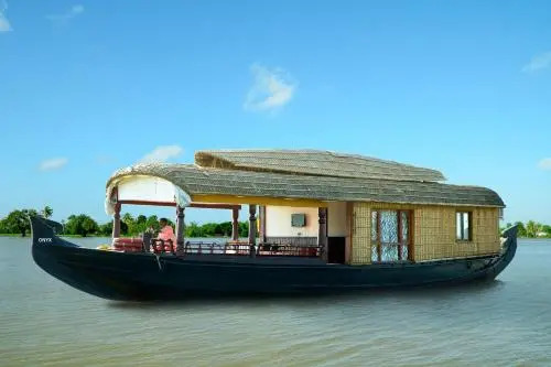 Shivaganga Houseboat