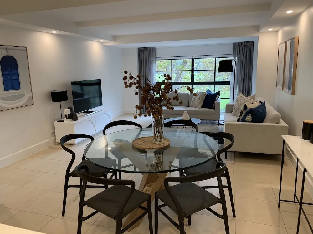 Wentworth Park Apartments
