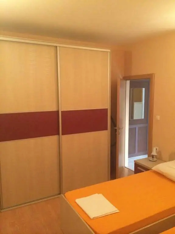 Apartment Goge