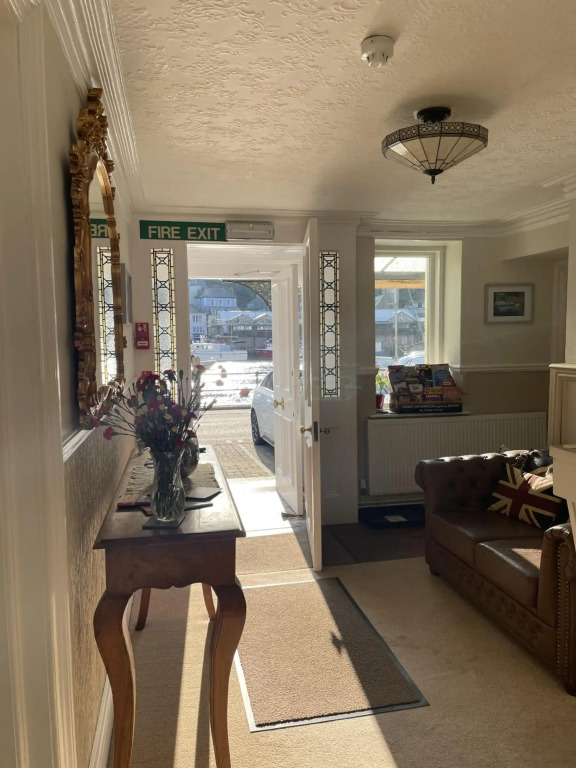 Little Mainstone Guest House