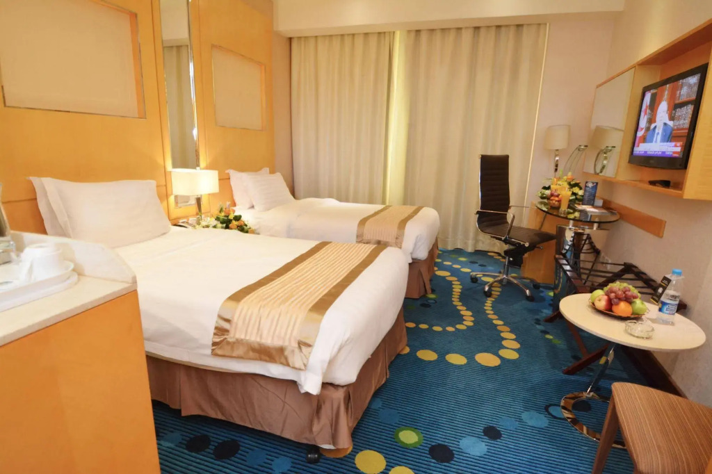 Sunday Hotel Kingdom Towers Formerly Warwick Al Dabab Hotel