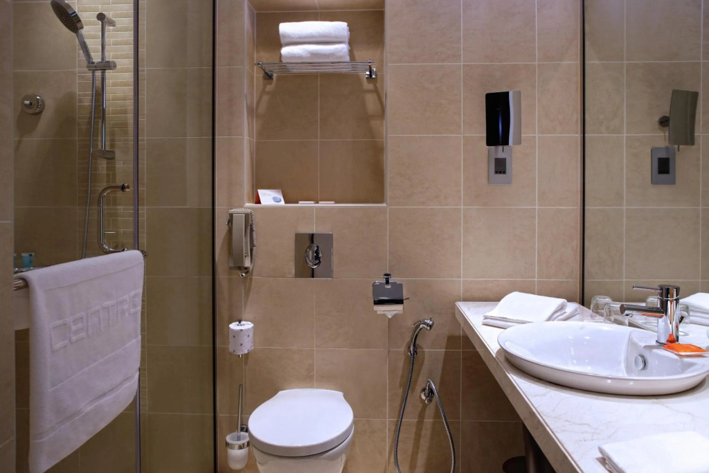 Centro Al Manhal by Rotana