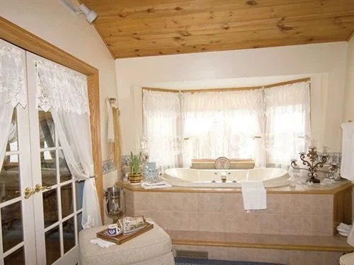 Deer Creek Bed & Breakfast