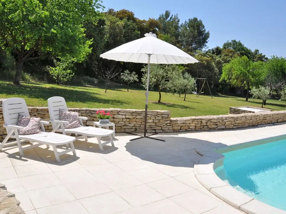 Provencal Holiday Home With Private Pool on 3000 m2 of Garden, in the Middle of the Luberon
