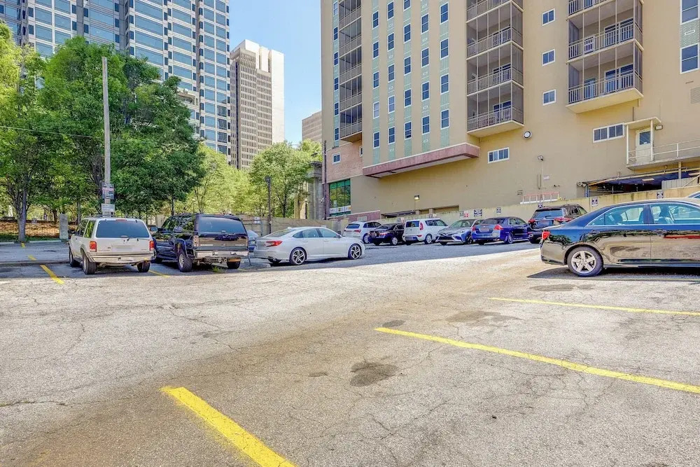 Colorful Atlanta Vacation Rental - Walk to Dtwn!