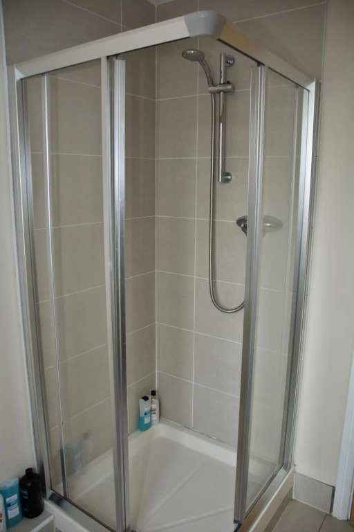 Oakleigh House, Apartment 1