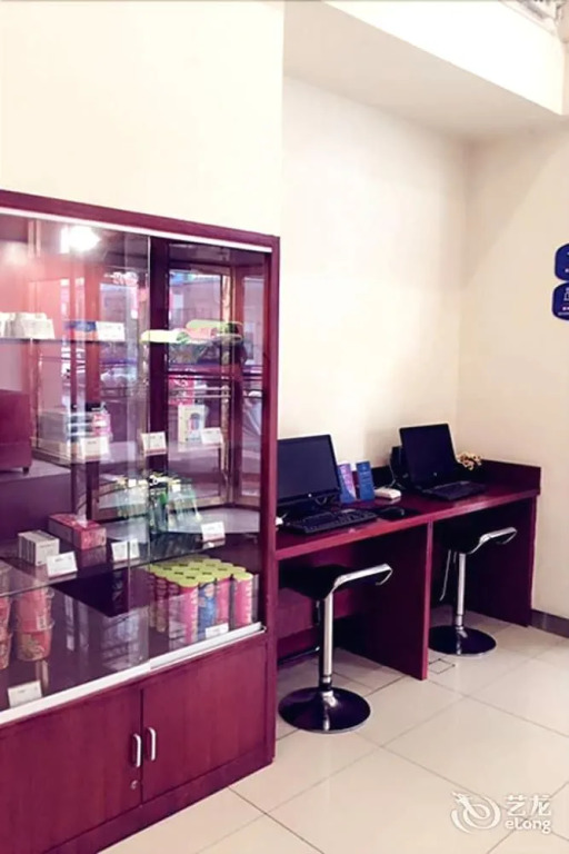 Hanting Hotel Shanghai Huajing Branch