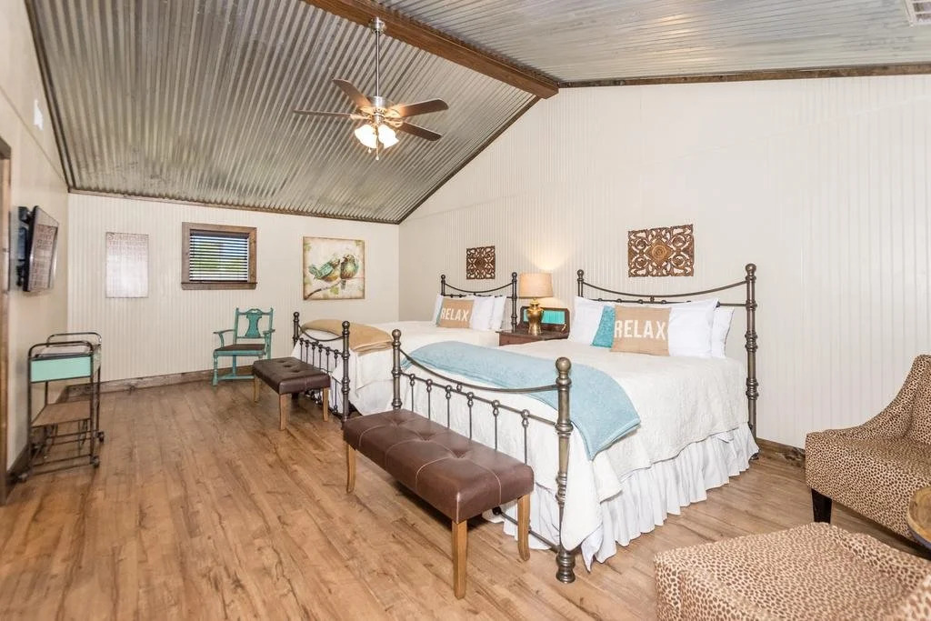 Vineyard Trail Cottages - Adults Only