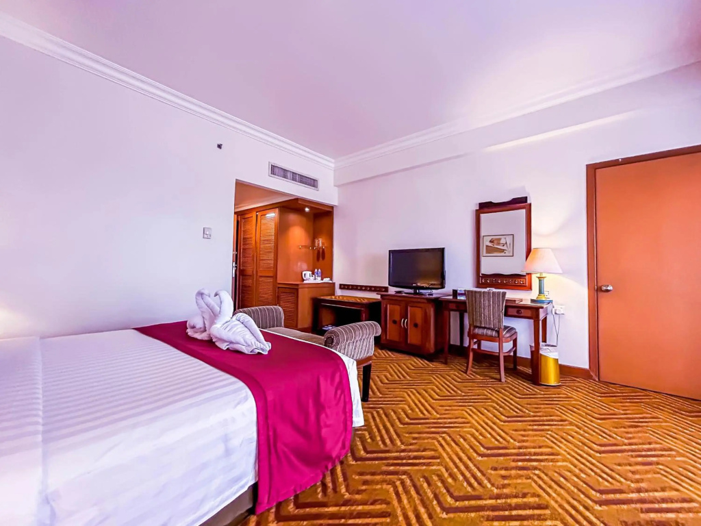 Planet Holiday Hotel & Residence