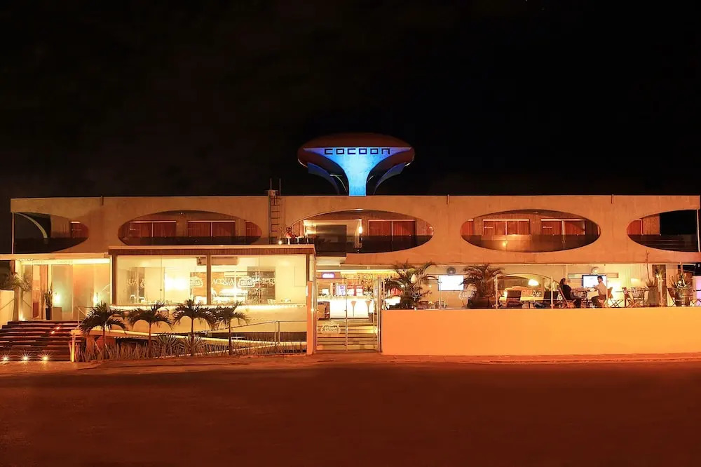Cocoon Hotel & Lounge