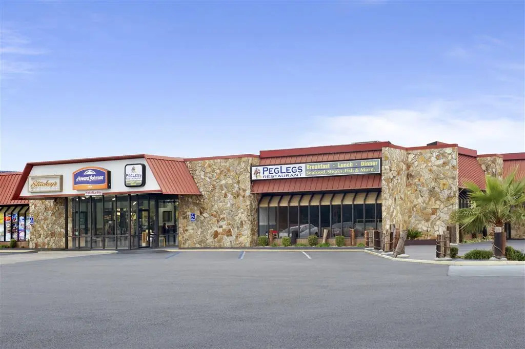 Howard Johnson by Wyndham Valdosta