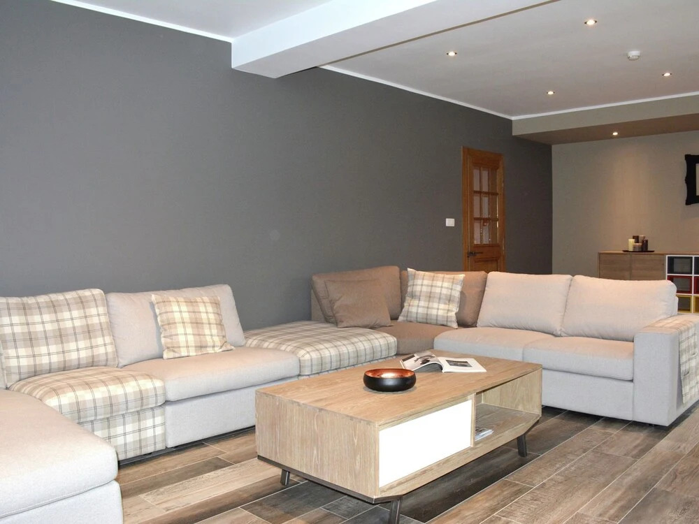 Exquisite Holiday Home in Manhay with Sauna