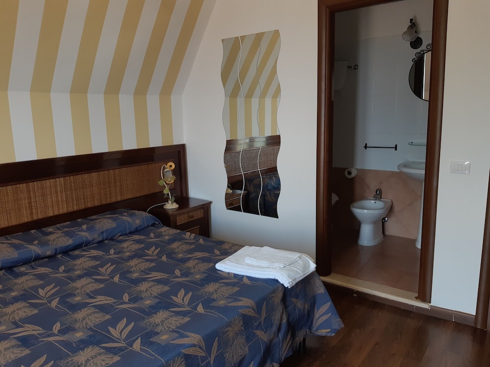 Bed and Breakfast Coral Blue