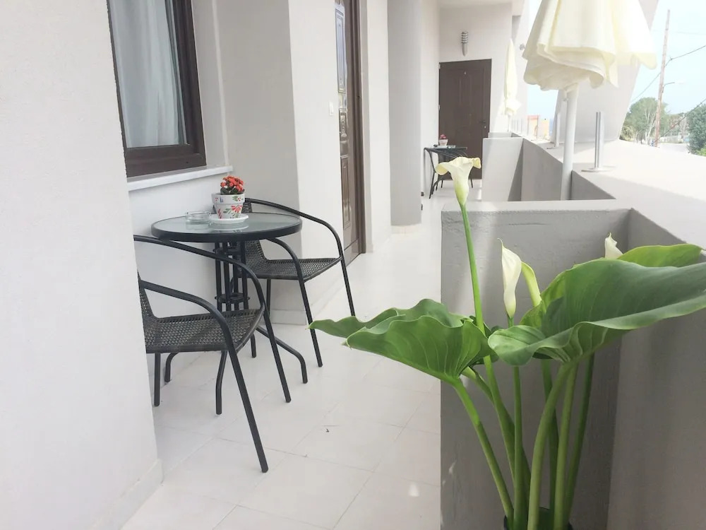 Posto Studio 3 Chania Crete 100m From the Beach