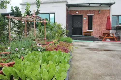 RenYue B&B