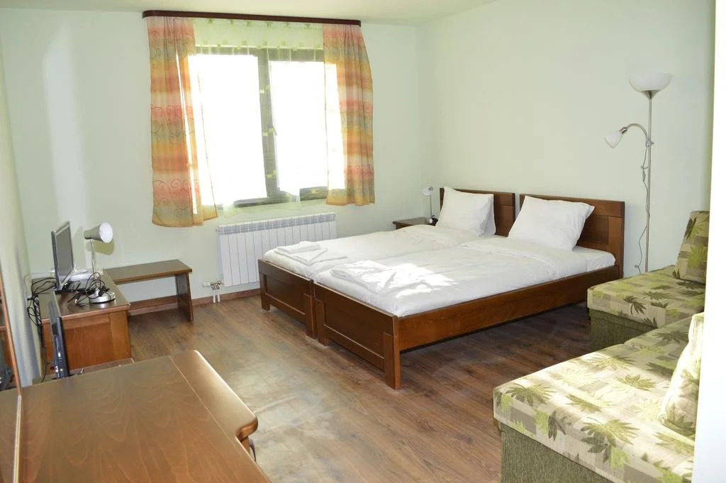 DE-YAN Guest House