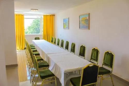 Shkreli Hotel Camp