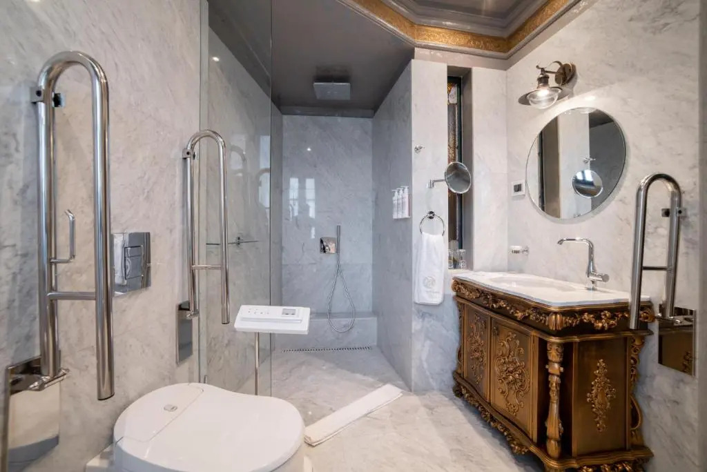 Bey House Royal Hotel